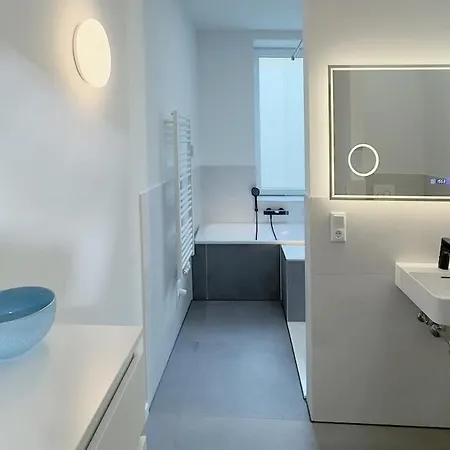 Family & Friends In *